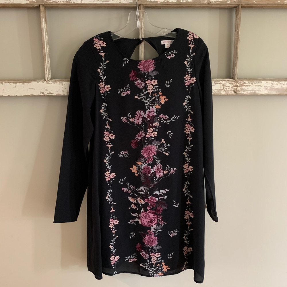 Floral Long Sleeve Keyhole Dress XS